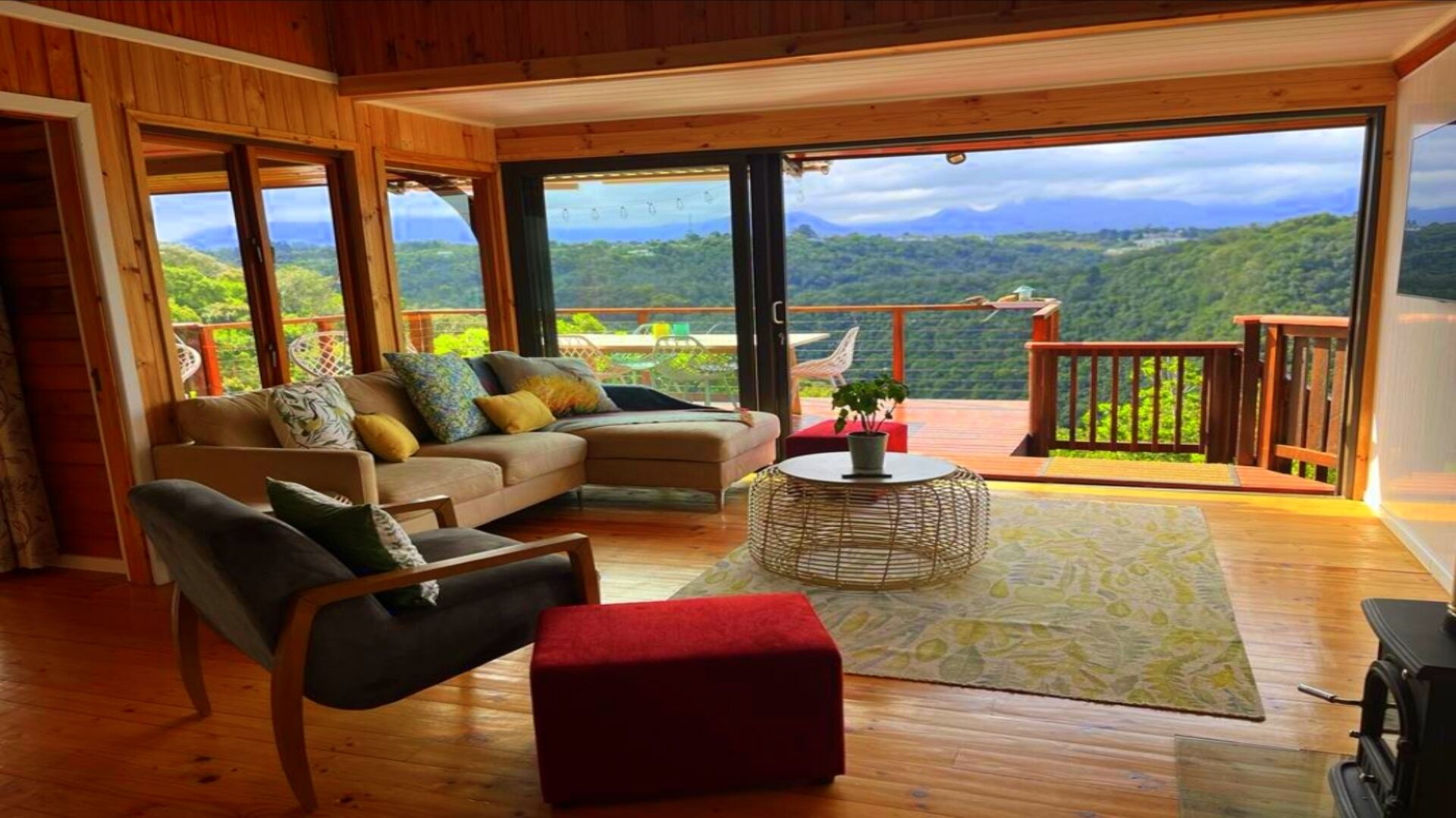 Loerie's Rest Cabin hideaway.
