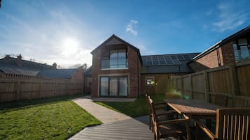 House | Property grounds