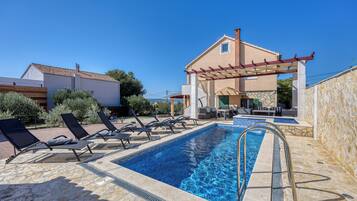 Seasonal outdoor pool