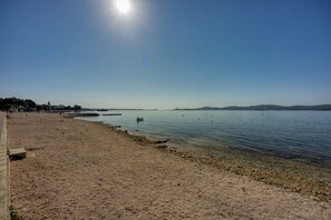 Beach - Coastal Paradise Villa With Pool (Sveti Filip i Jakov)