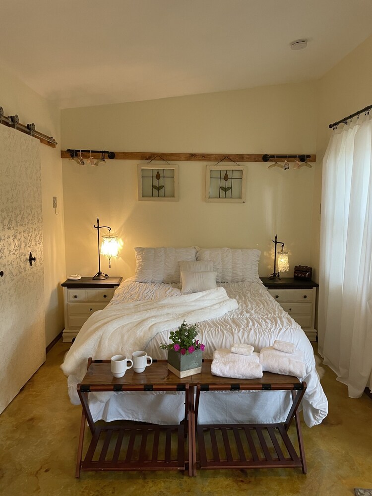 Alamo Springs Country Cottages in Fredericksburg Texas. Cottage 1