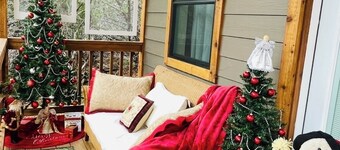 Alamo Springs Country Cottages in Fredericksburg Texas. Cottage #1 Adaline