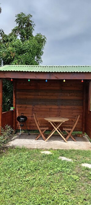 Outdoor dining - 36 Baltazia - 3-star rental in Sainte-Anne, Guadeloupe (Sainte-Anne)