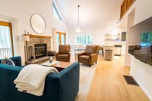 Smart TV, fireplace, video games, books