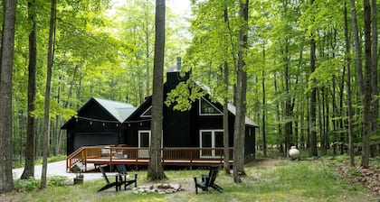 Escape to Winter-Chard Lake Forest Chalet — Your Northern Michigan Basecamp