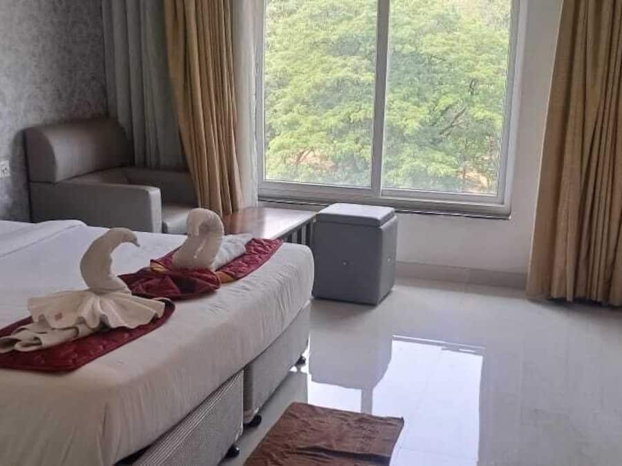 Habitación de lujo | 1 dormitorio, escritorio, sistema de insonorización y wifi gratis