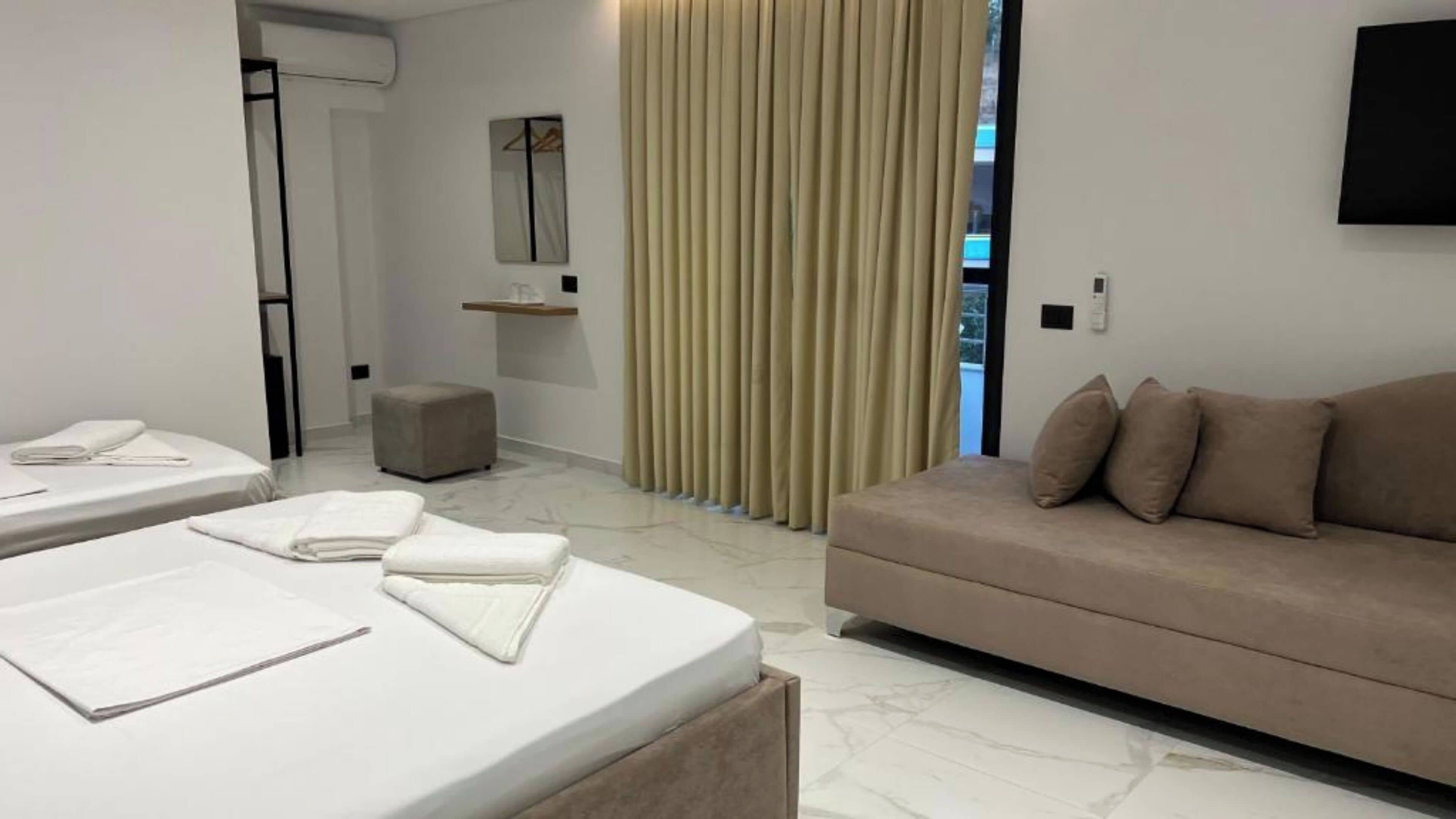 WiFi (free), individually decorated, individually furnished, bed sheets