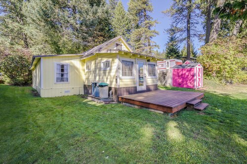 Newport Cabin on Diamond Lake w/ Private Boat Dock