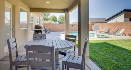 Hurricane Getaway w/ Private Pool, Mtn Views!