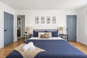 3 室のベッドルーム、アイロン / アイロン台、旅行用ベビーベッド、WiFi