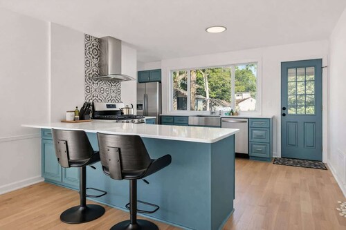 Near NYC ~ Fire pit, Game Room, King Bed