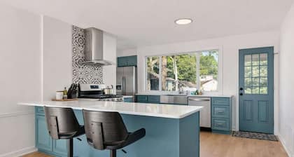 Near NYC ~ Fire pit, Game Room, King Bed