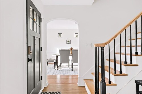 Near NYC ~ Fire pit, Game Room, King Bed