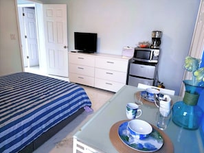 1 quarto, Wi-Fi de cortesia, roupa de cama