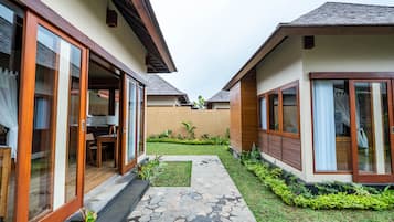 Two Bedrooms Villa with Private Jacuzzi | 1 多间卧室、办公桌、隔音、免费 WiFi