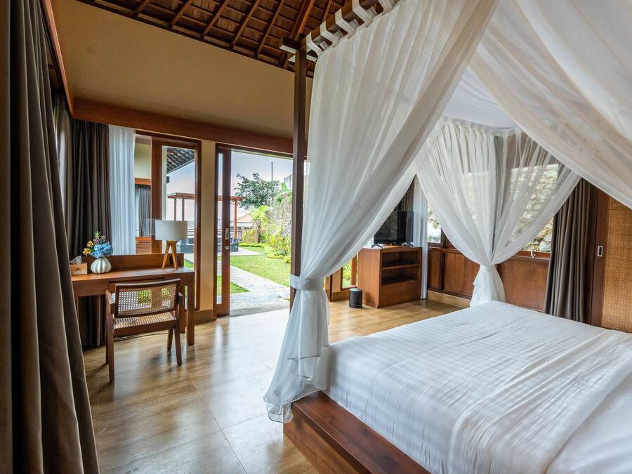 One Bedroom Villa with Private Jacuzzi | 書桌、隔音、免費 Wi-Fi、床單