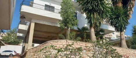 Façade de lâhĂ©bergement