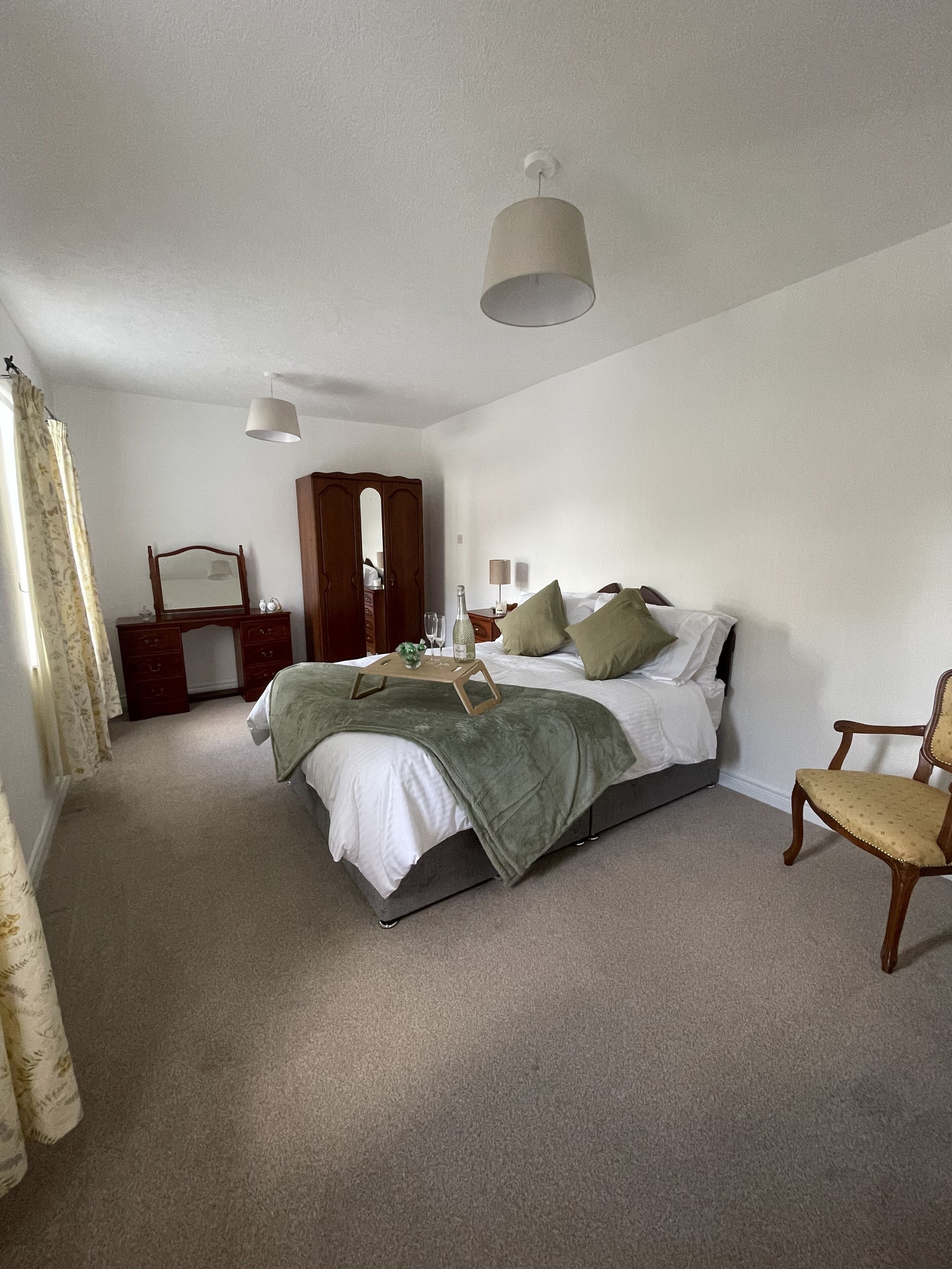 3 bedrooms, iron/ironing board, travel cot, free WiFi