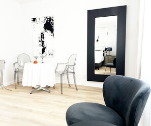 Luxury Room | Frette Italian sheets, premium bedding, down comforters - Jazz Hotel Palm Springs (Palm Springs)