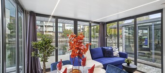 Lovely Water Lodge in London - Sleeps 6