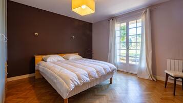 3 habitaciones, wifi gratis y ropa de cama