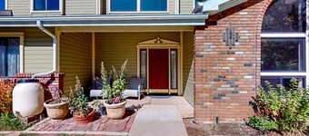 Gorgeous home retreat with AC, large yard, foosball, pool table, yard, & firepit