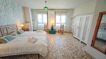 10 bedrooms, iron/ironing board, travel cot, WiFi