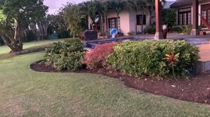 Property grounds - Spectacular Balinese villa  (Deanes)