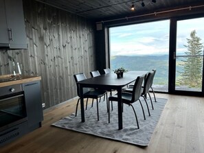 Dining - Ny Leilighet på Norefjell med ski Inn/ut (Noresund)