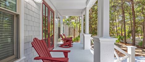 House, Multiple Beds, Kitchen, Garden View | Terrace/patio