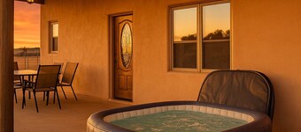 Encanto Casita steps away from Santa Fe Hot spring