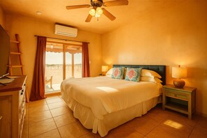 3 bedrooms, desk, iron/ironing board, free WiFi