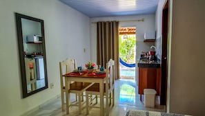 Habitación triple clásica | Cocina privada