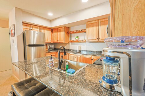 Wild Irishman 2 bed 2 bath Sleeps 9 WIBH