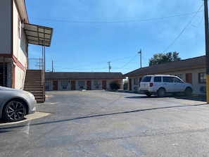 Property grounds - Relax Inn-Plaquemine (Plaquemine)
