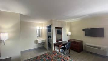 Desk, laptop workspace, rollaway beds, free WiFi