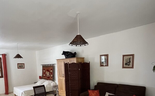1 bedroom, iron/ironing board, WiFi, bed sheets - Villa Le Colibri, Wifi + Piscine + Parking (Saint-François)