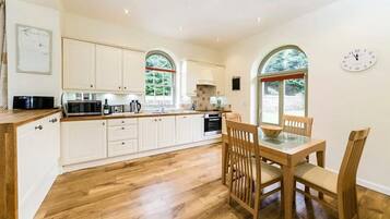 Microwave, oven, dishwasher