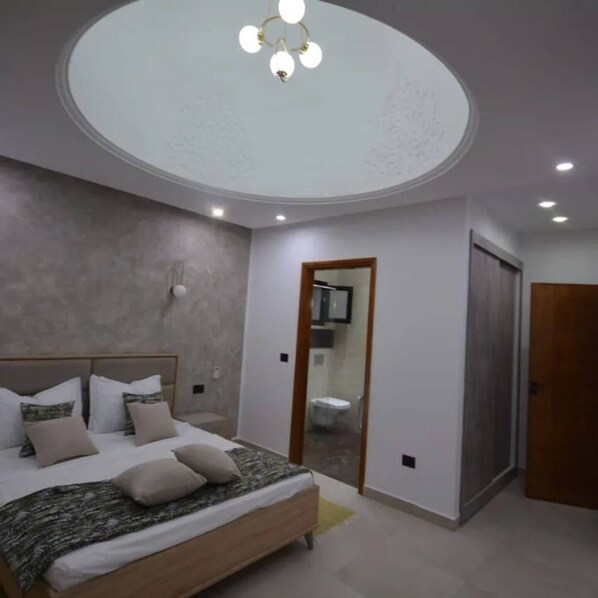 3 camere, Wi-Fi, lenzuola