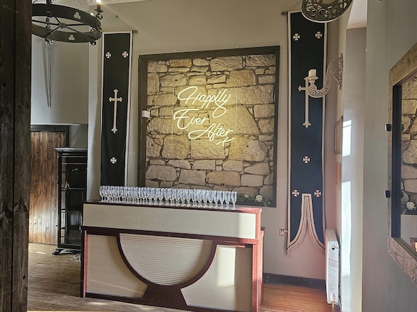Broomhall Castle Hotel - Fife