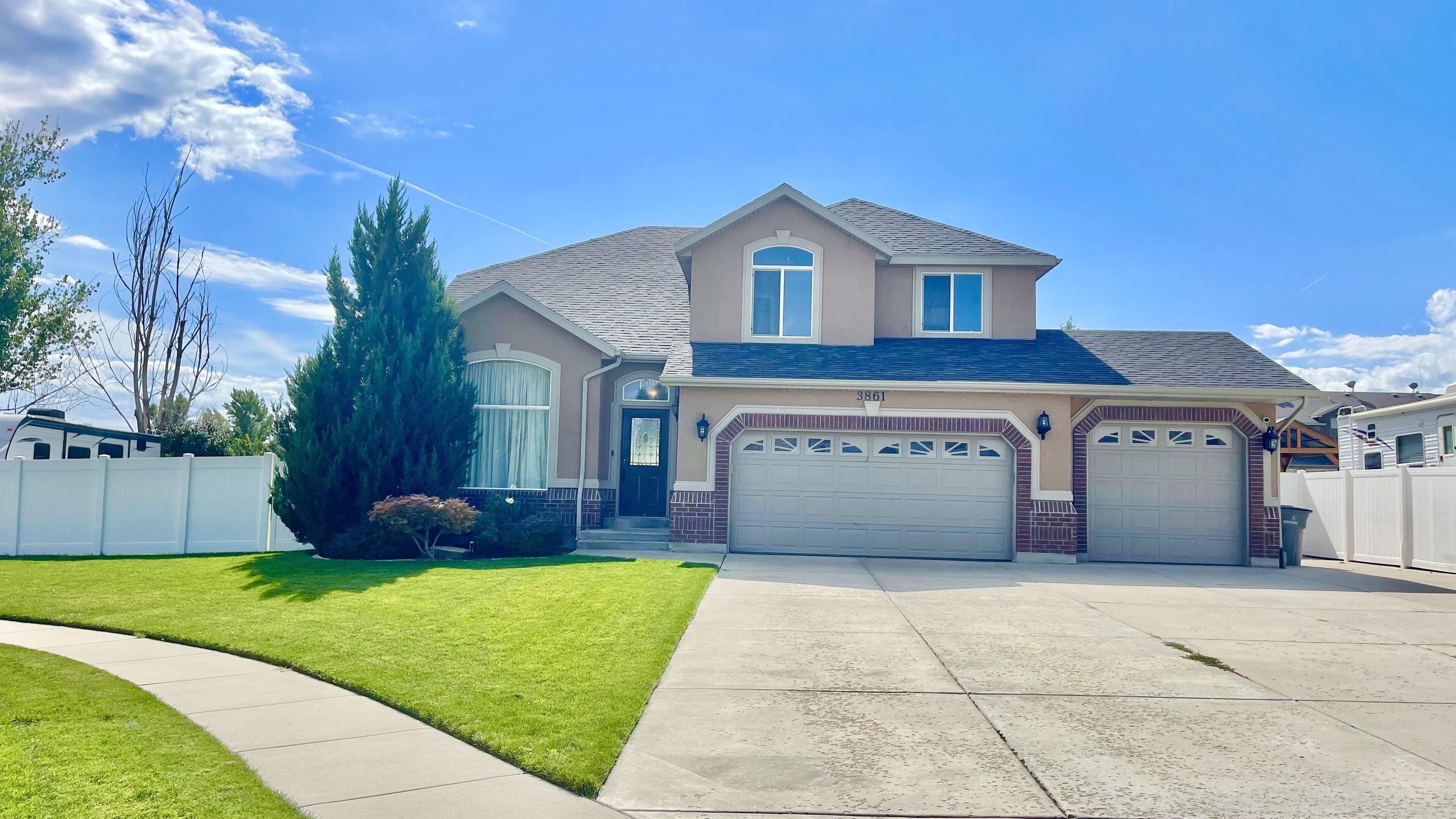 Beautiful home, completely update,  6 bedrooms, 3.5 bathrooms and much more…