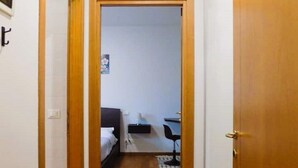 1 多间卧室、床单