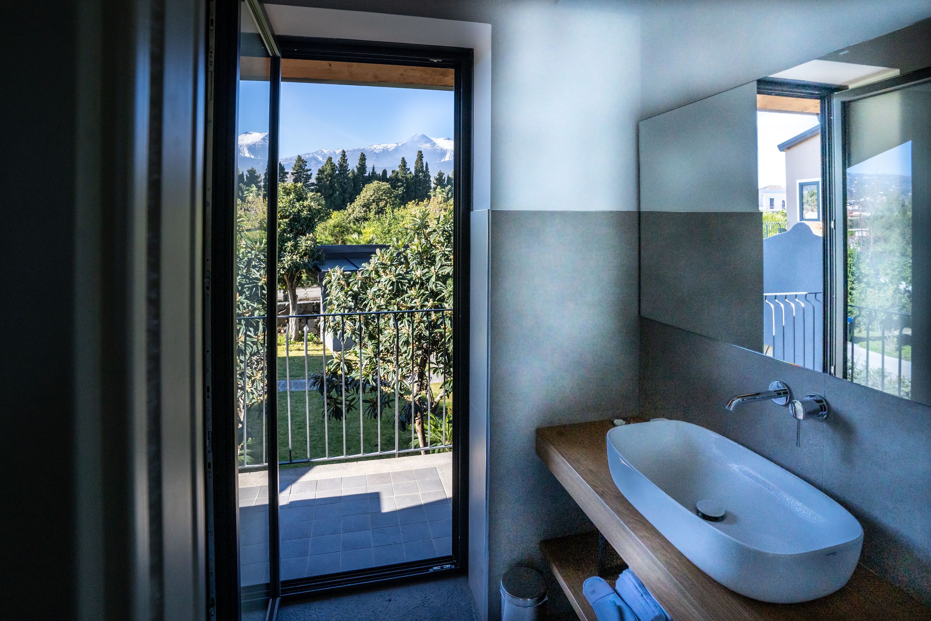 Superior-Apartment, Bergblick | Badezimmer | Dusche, Regendusche, Haartrockner, Bademäntel