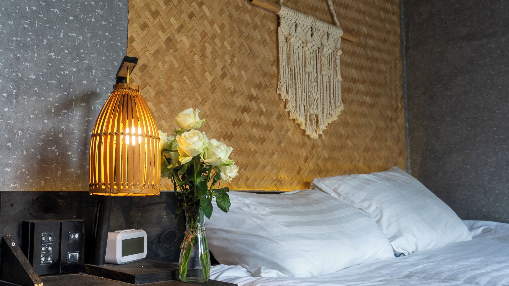 Basic Room | Egyptian cotton sheets, premium bedding, down comforters