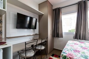 1 sovrum, strykjärn/strykbräda, wi-fi och sängkläder