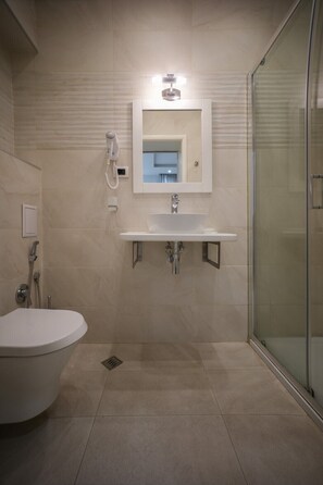 Bathroom - Sofia (Sofia)