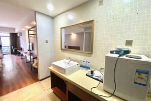 Bathroom - Teng Hua Hotel (Kunming)