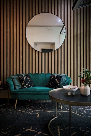 Reception - Urban Nomad - Potts Point (Potts Point)