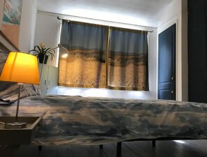 3 bedrooms, desk, free WiFi, bed sheets