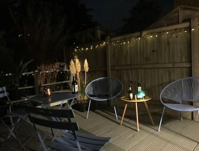 Stylish 3 bedrooms, three min walk from Whitstable station or high street!